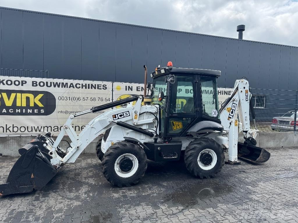 JCB 2 CX Kazıcı yükleyiciler - beko loder