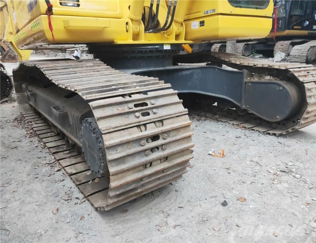 Komatsu PC200-7 Paletli ekskavatörler