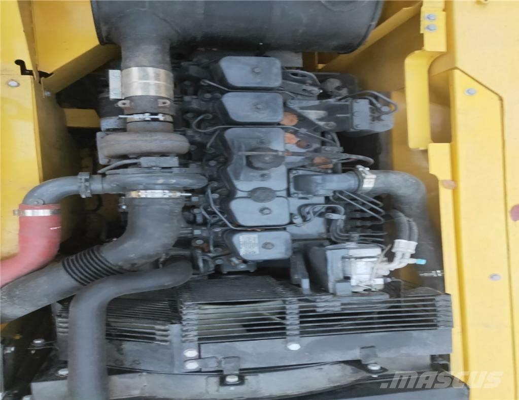 Komatsu PC200-7 Paletli ekskavatörler