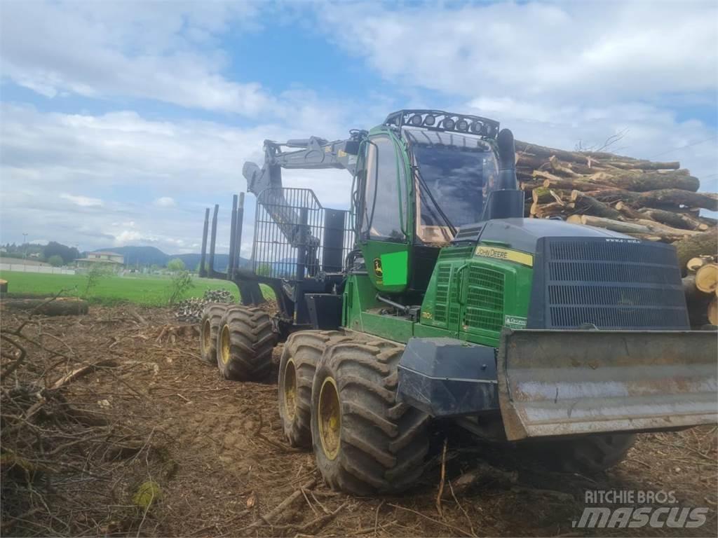 John Deere 1110 G Tomruk yükleyici traktörler