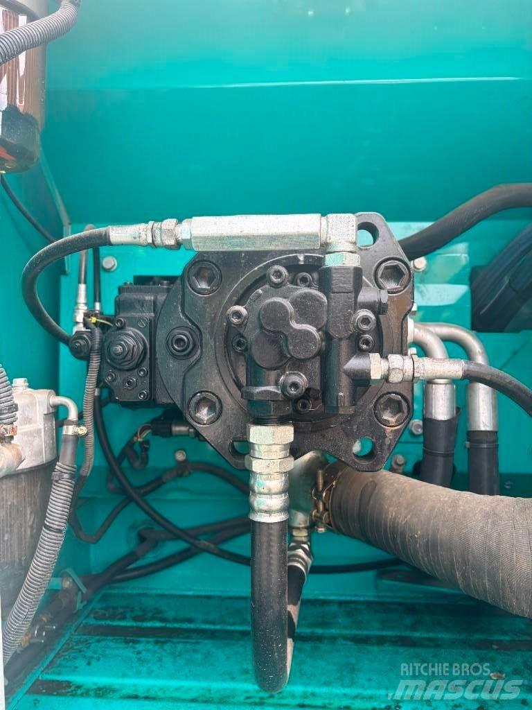 Kobelco SK 210 Paletli ekskavatörler