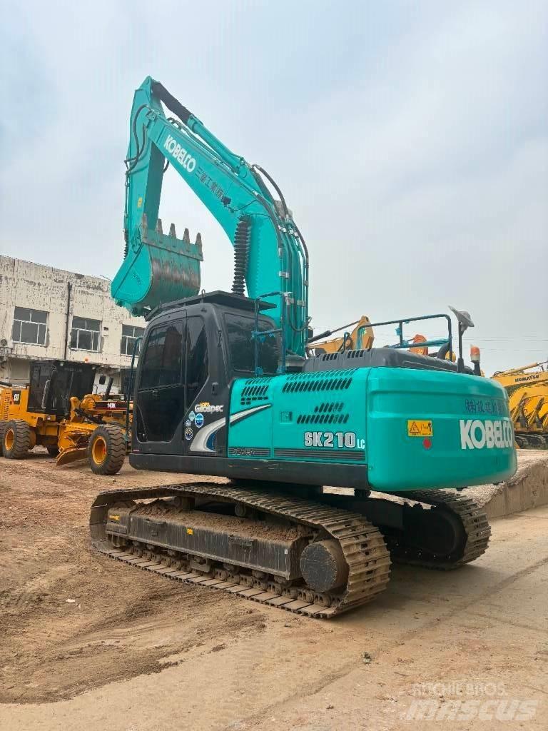 Kobelco SK 210 Paletli ekskavatörler
