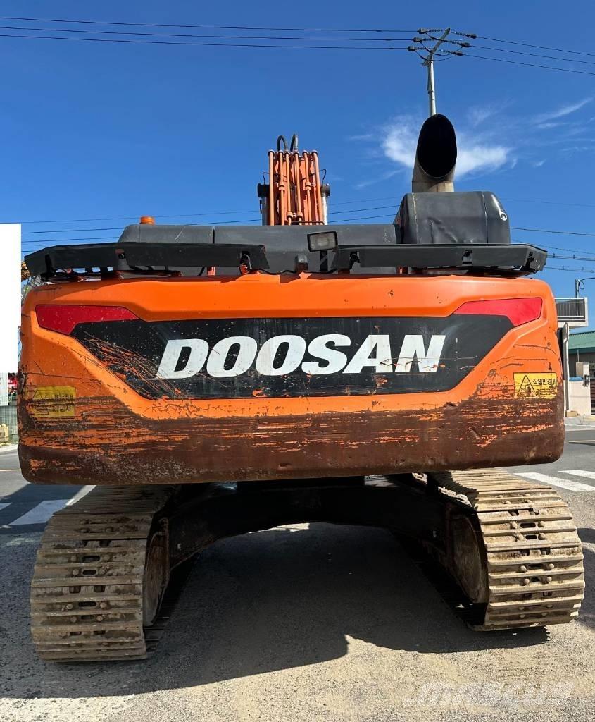 Doosan DX 300 LC-3 Paletli ekskavatörler