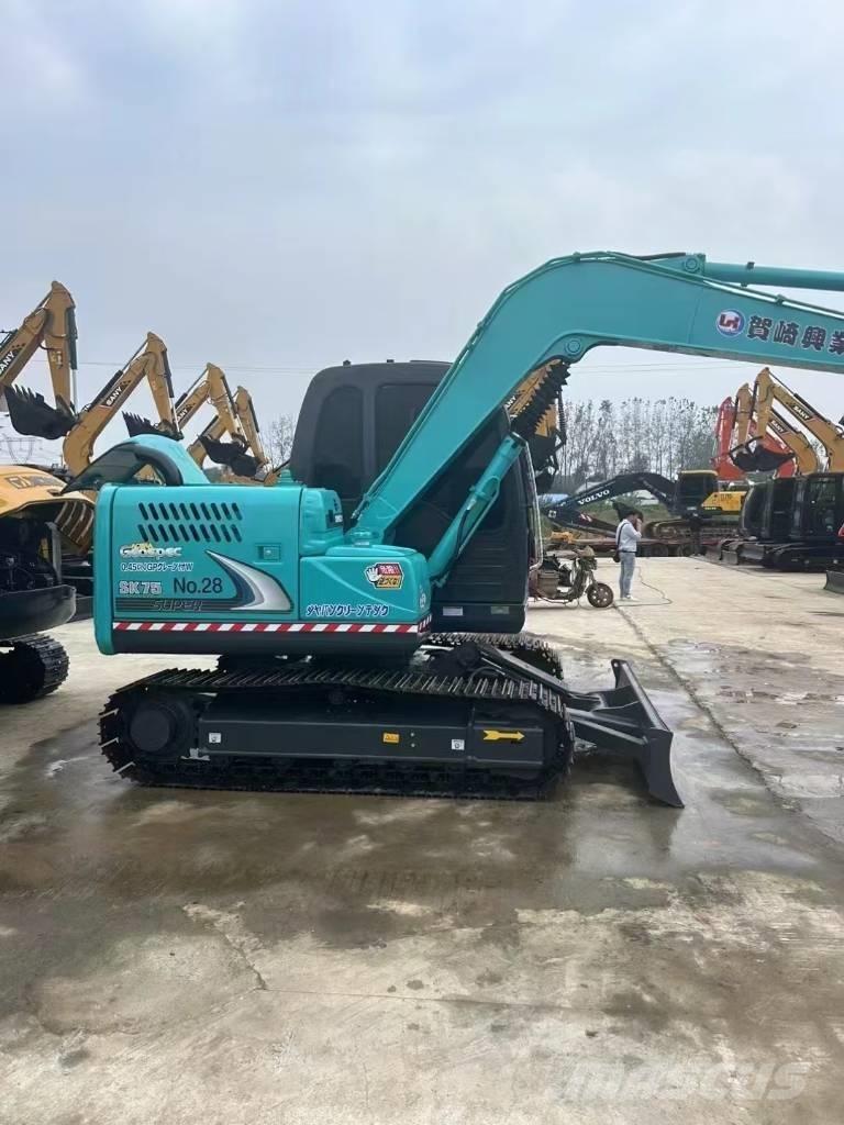Kobelco SK 75 Paletli ekskavatörler