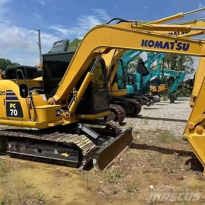 Komatsu PC70 Paletli ekskavatörler