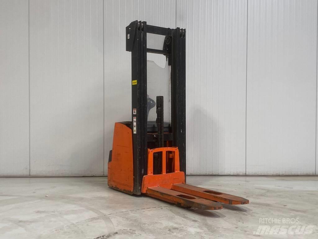 Hyster S1.4 Yaya kumandali istif makinasi