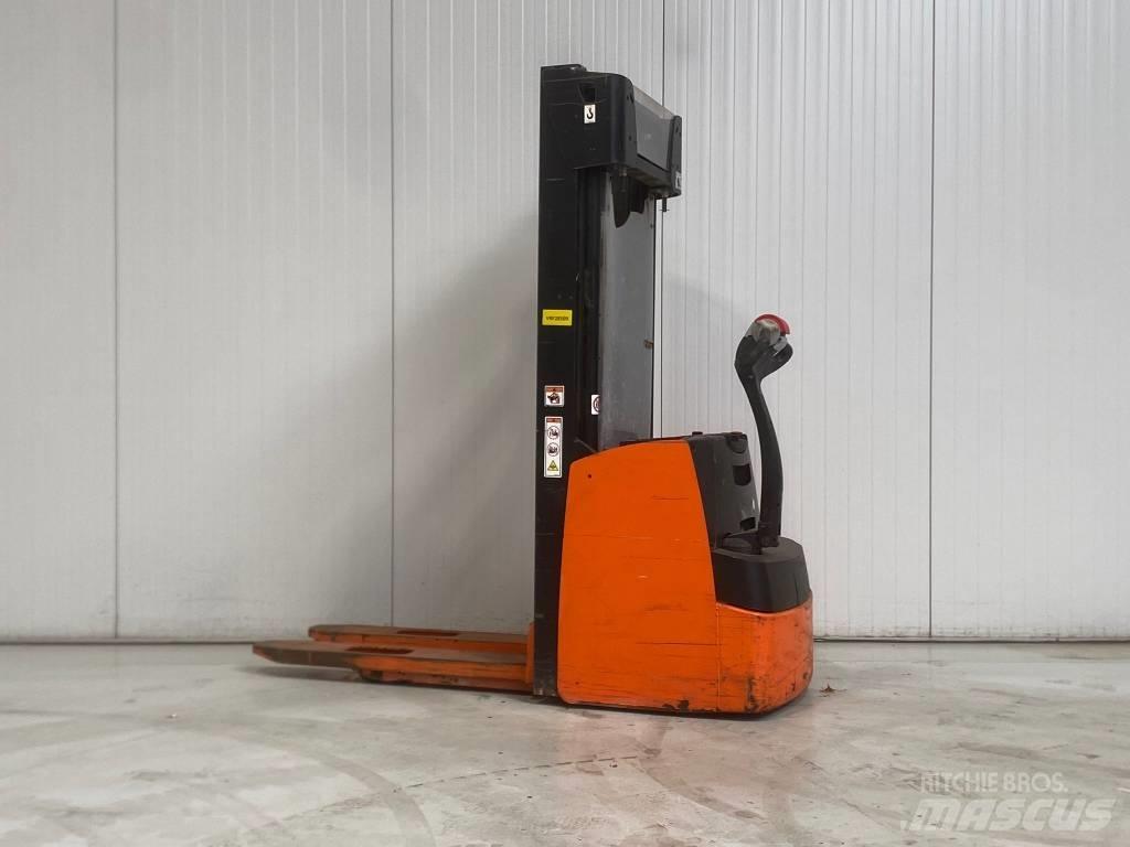 Hyster S1.4 Yaya kumandali istif makinasi