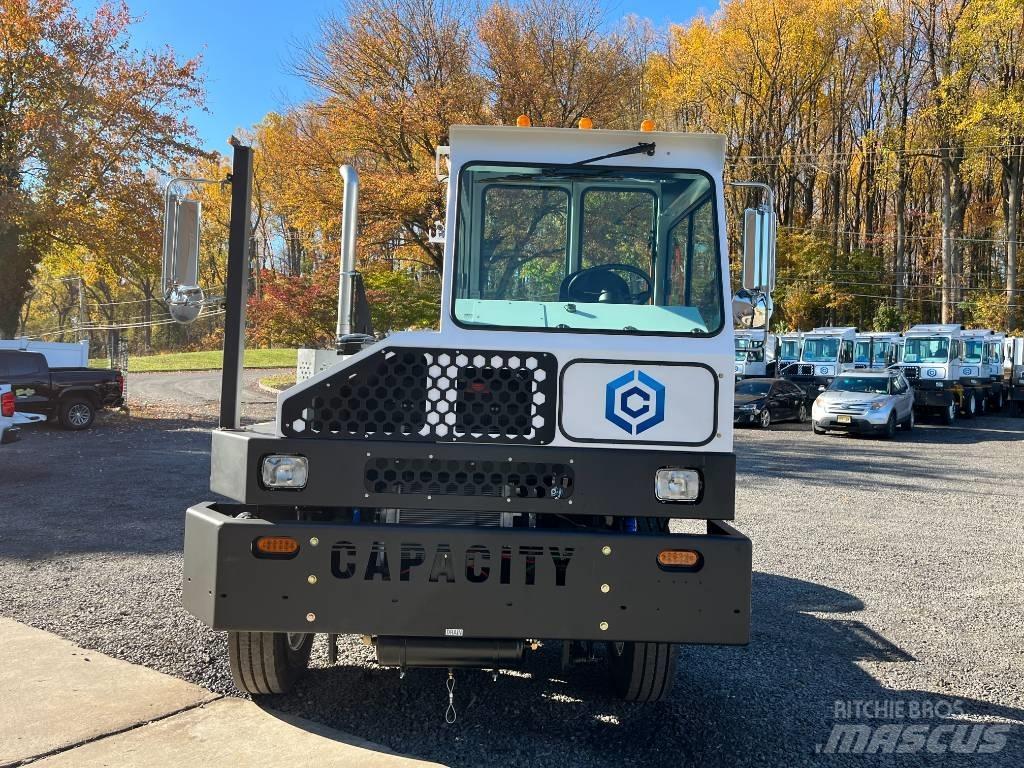 Capacity TJ9000 DOT Terminal çekiciler