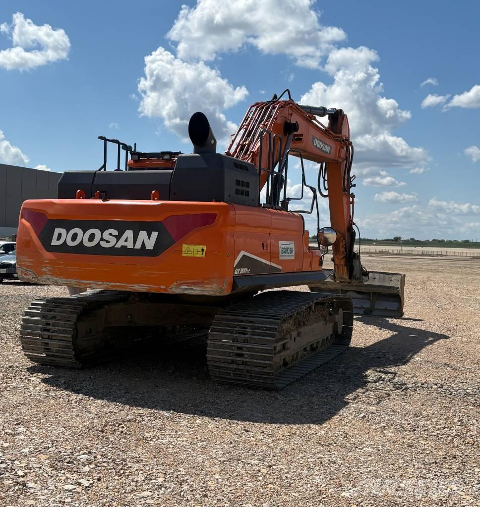 Doosan DX 300 LC-5 Paletli ekskavatörler