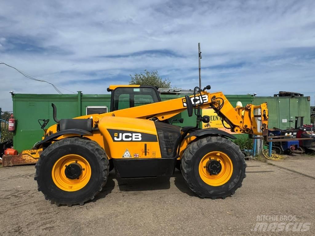 JCB 526-56 Agri Tarimsal teleskopik yükleyiciler
