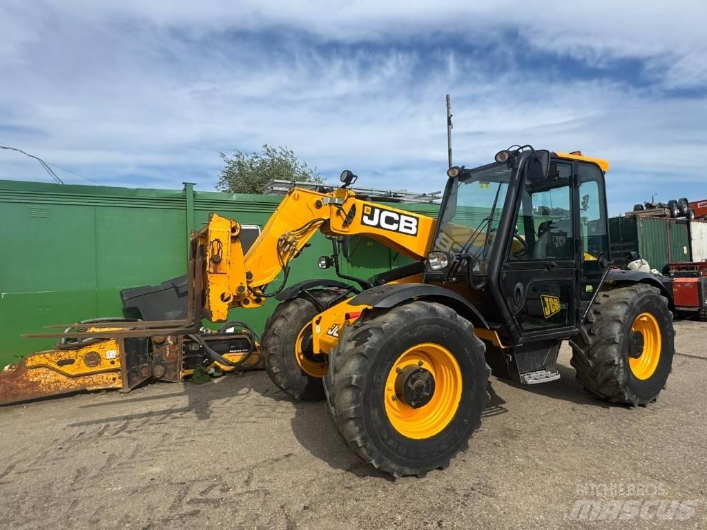JCB 526-56 Agri Tarimsal teleskopik yükleyiciler