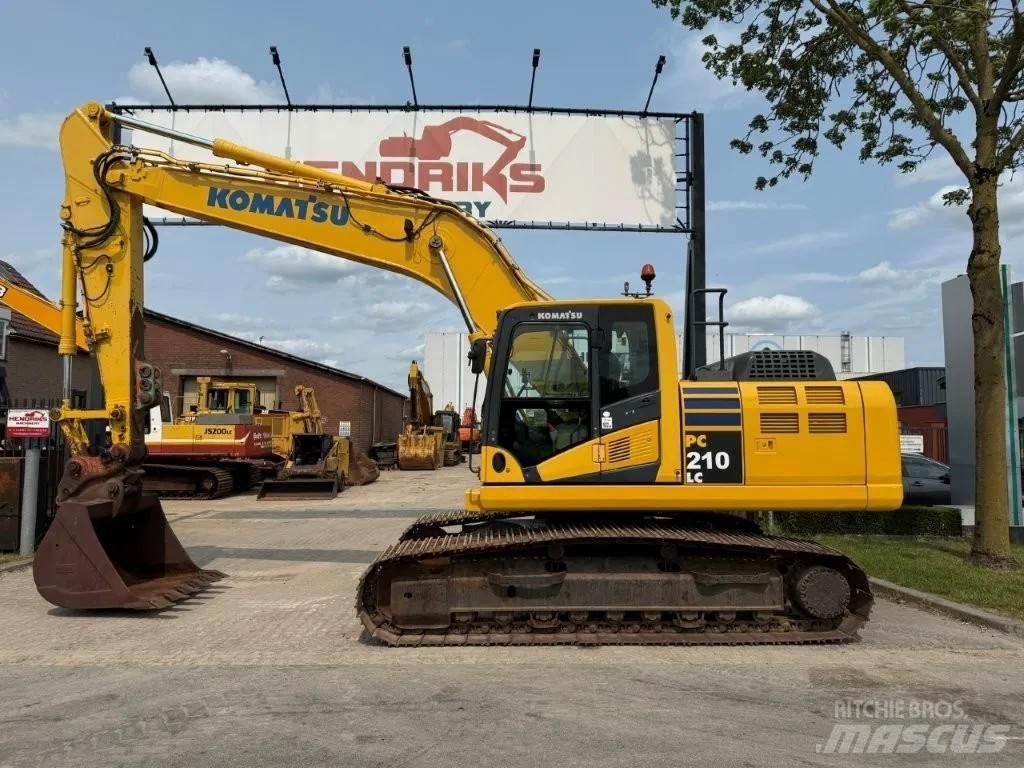 Komatsu PC210LC-10 Paletli ekskavatörler
