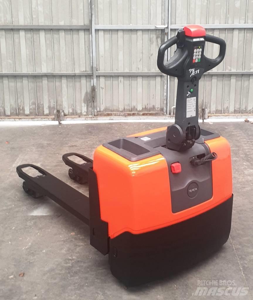 BT LWE 130 Minimover Düsük seviye kaldirici