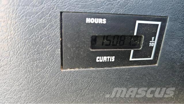 Hyundai Robex 300 LC Paletli ekskavatörler