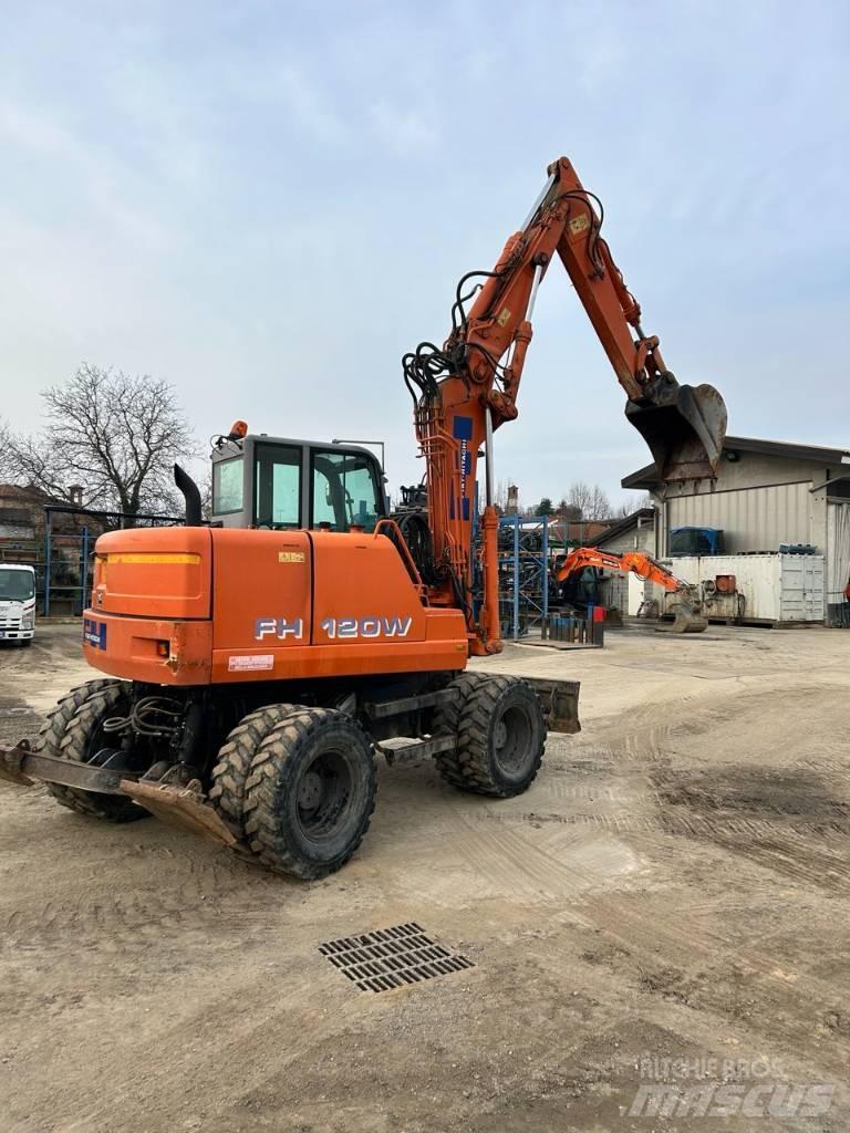Fiat-Hitachi fh 120 Lastik tekerli ekskavatörler