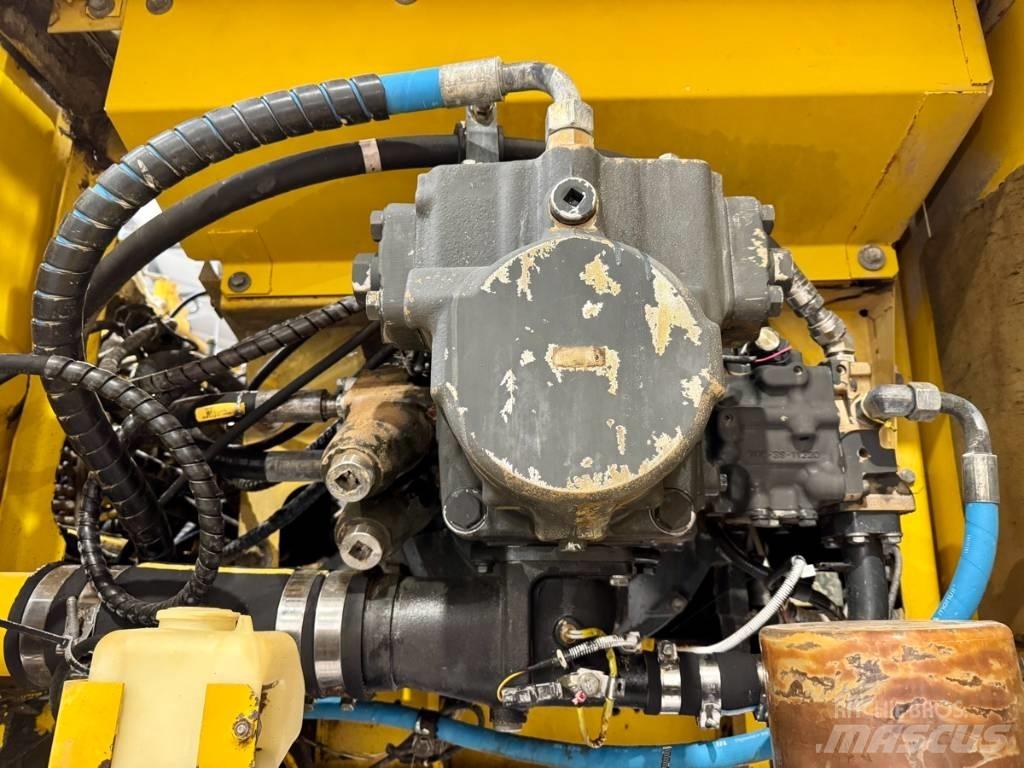 Komatsu PC 490 LC-10 Paletli ekskavatörler