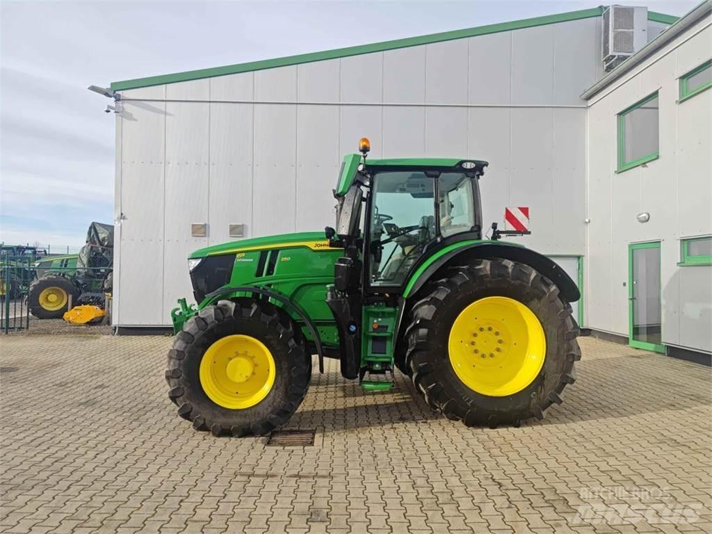 John Deere 6R 250 Traktörler