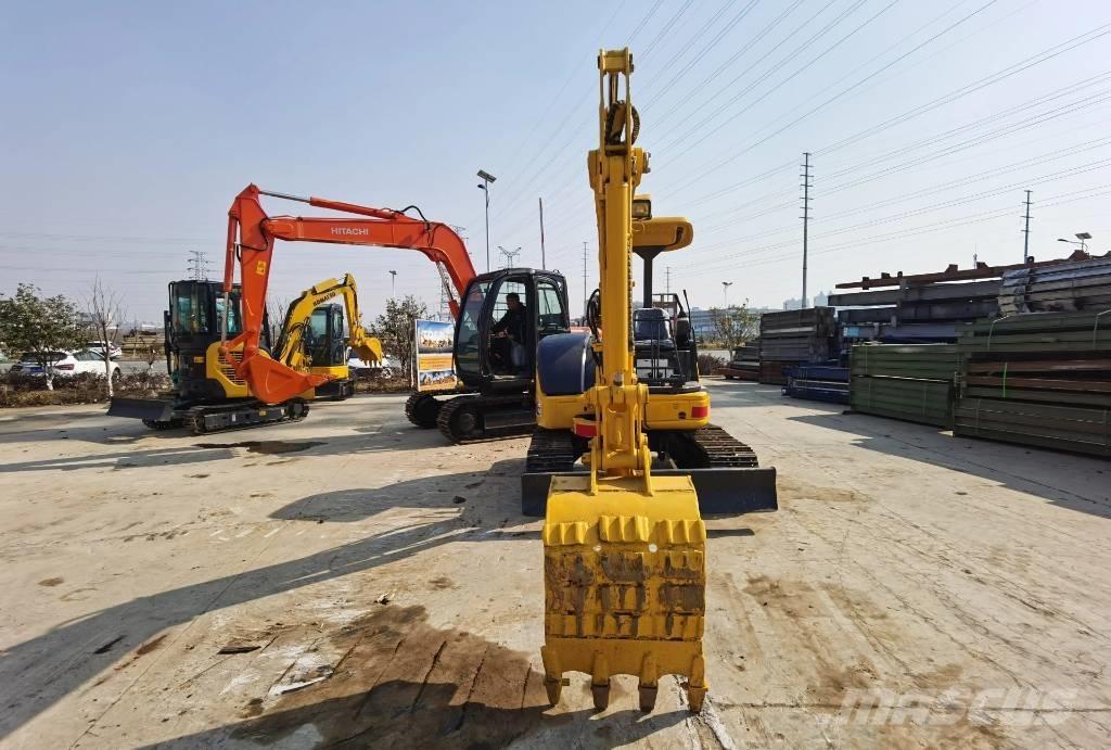 Komatsu PC 40 MR Mini ekskavatörler, 7 tona dek
