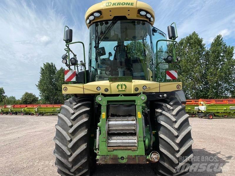 Krone BIG X 630 Kendi yürür silaj makinalari