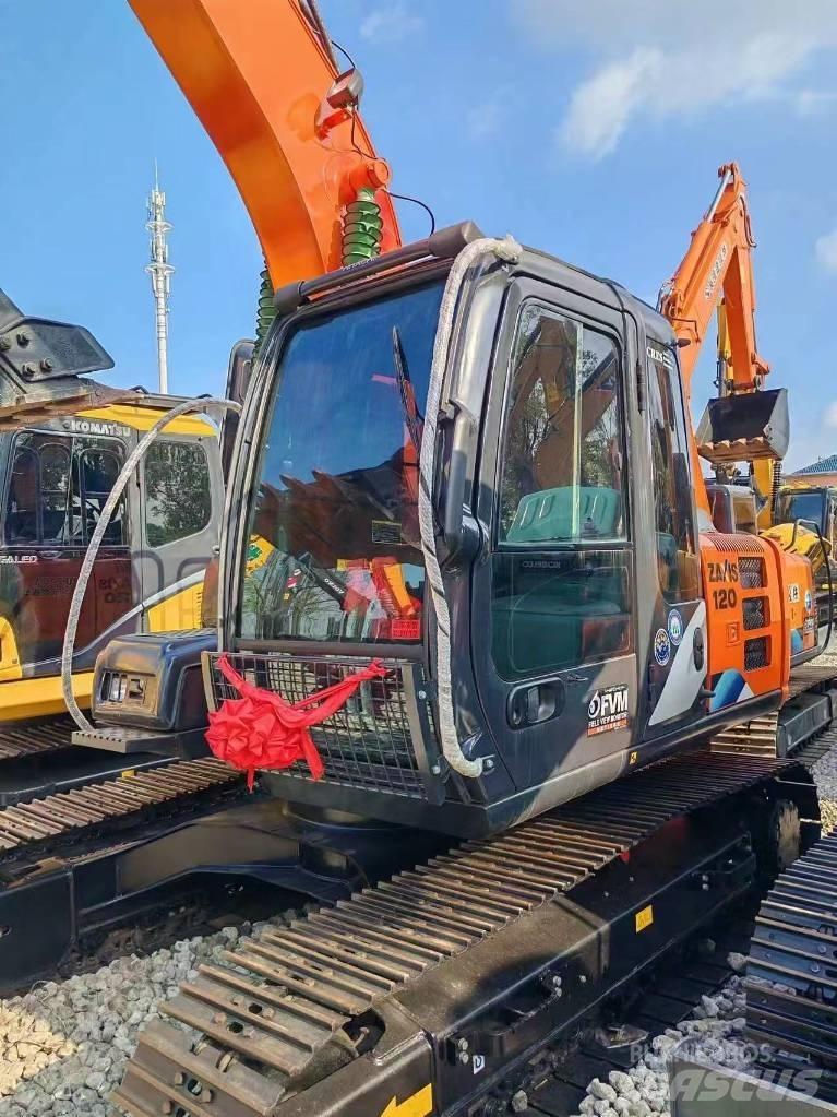 Hitachi ZX 120 Paletli ekskavatörler