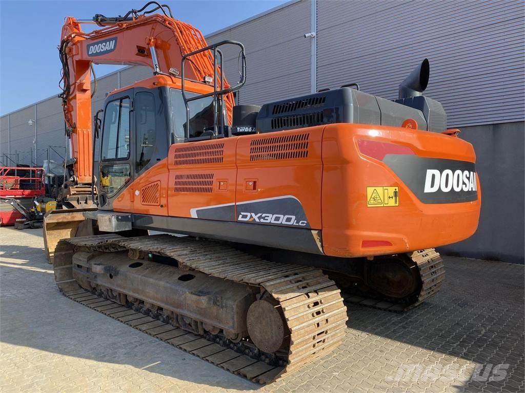 Doosan DX300LC-5 Paletli ekskavatörler