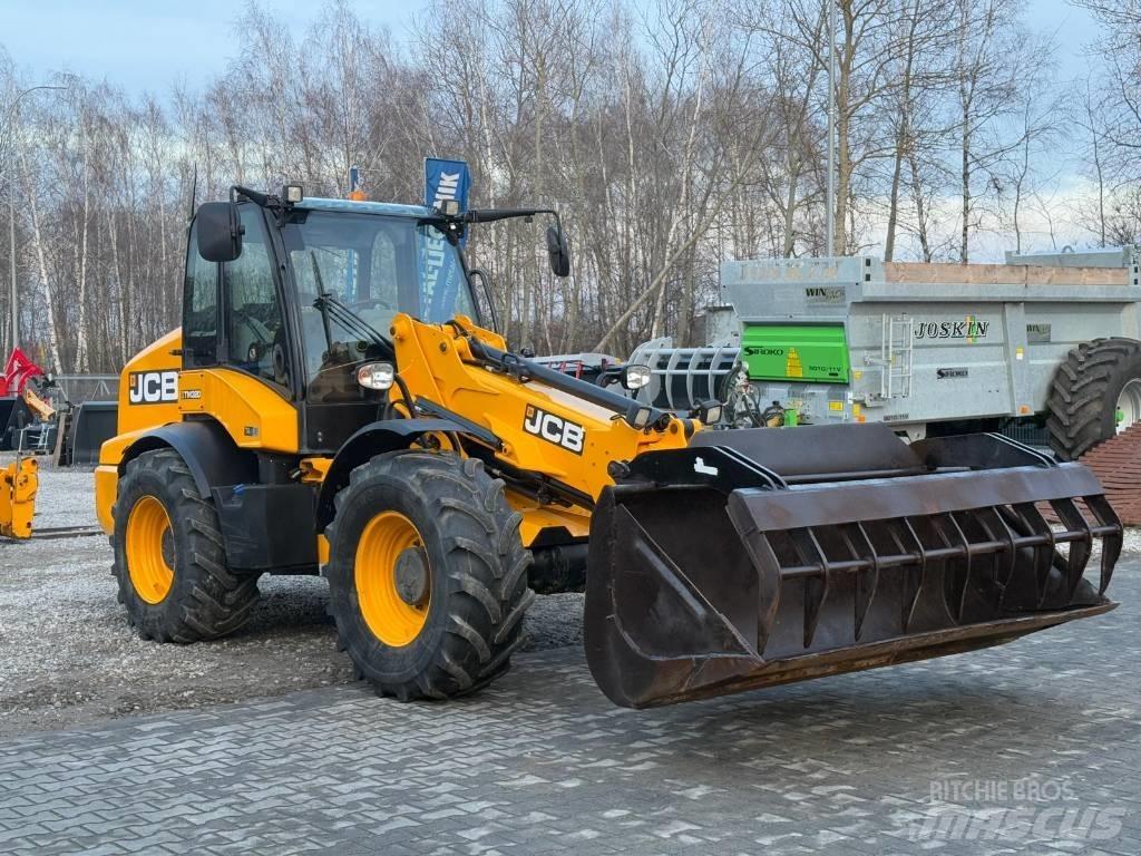 JCB TM 320 Tarimsal teleskopik yükleyiciler