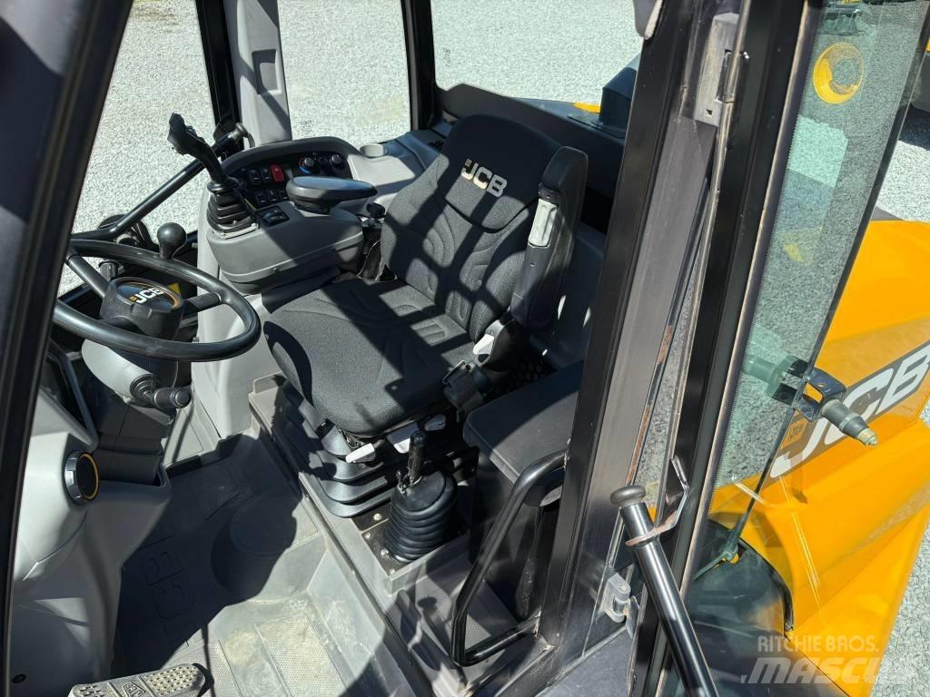 JCB TM 320 Tarimsal teleskopik yükleyiciler