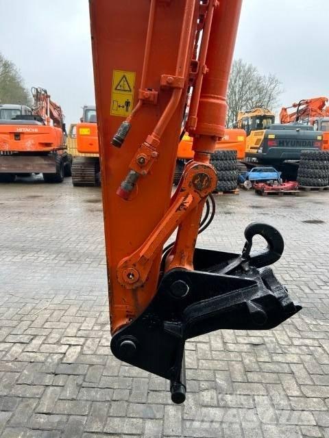Hitachi ZX140W-5B Lastik tekerli ekskavatörler