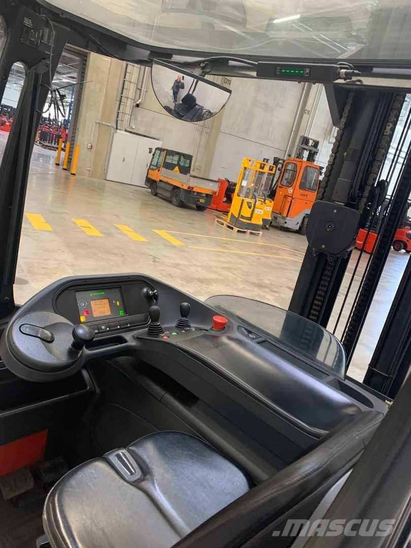 Linde R16HD Reach truck - depo içi istif araçları