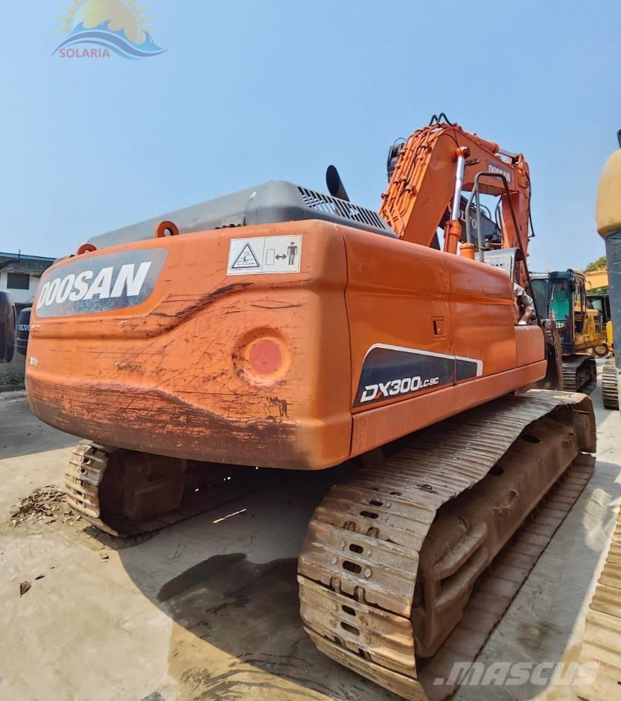 Doosan DX 300 LC Paletli ekskavatörler
