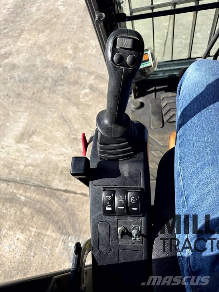 Volvo ECR235EL Paletli ekskavatörler