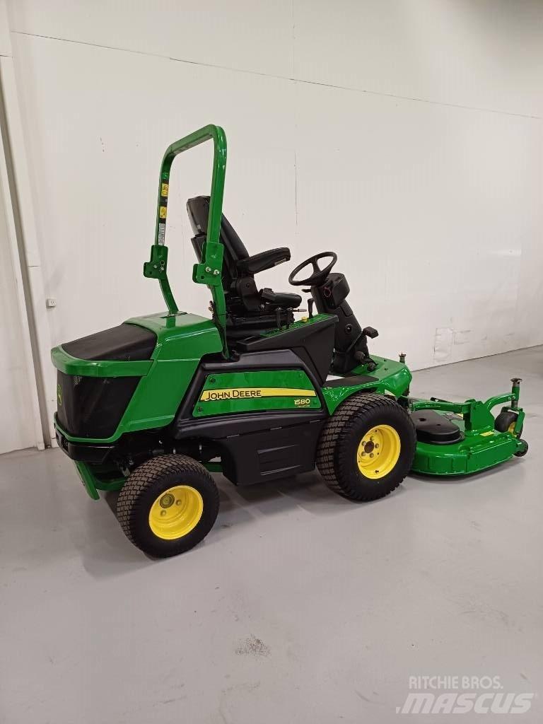 John Deere 1580 Mobil çim biçme makineleri