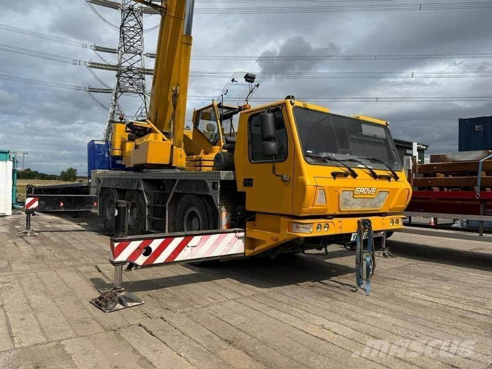 Grove GMK 3055 Yol-Arazi Tipi Vinçler (AT)