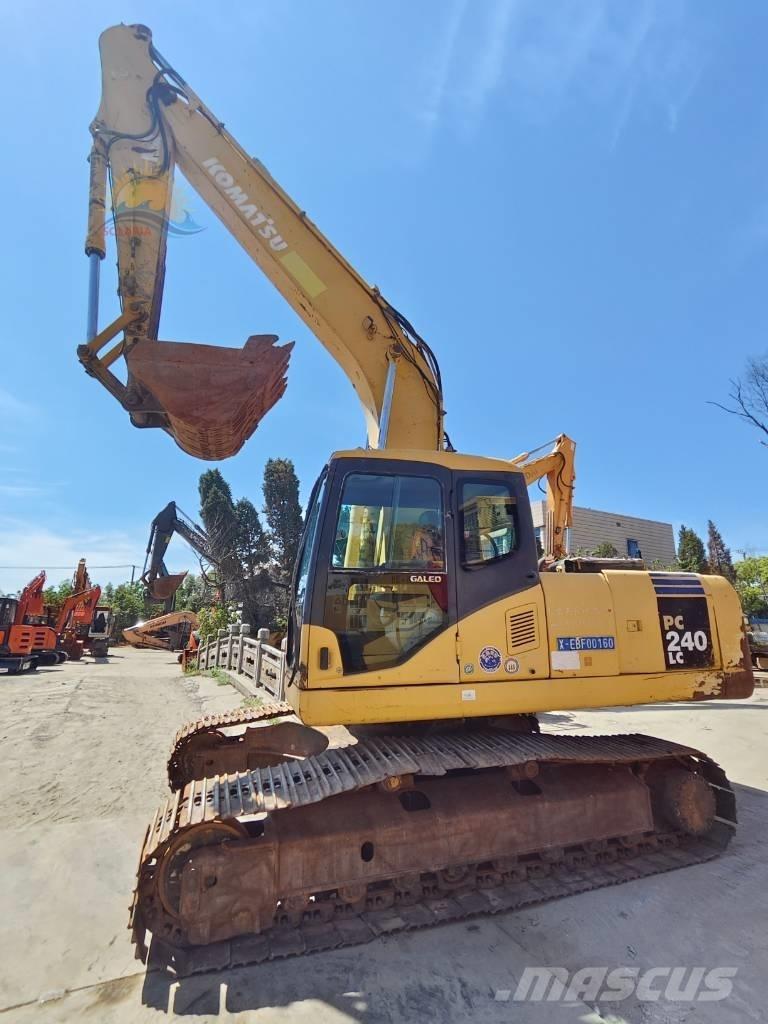 Komatsu PC 240 LC-7 Paletli ekskavatörler