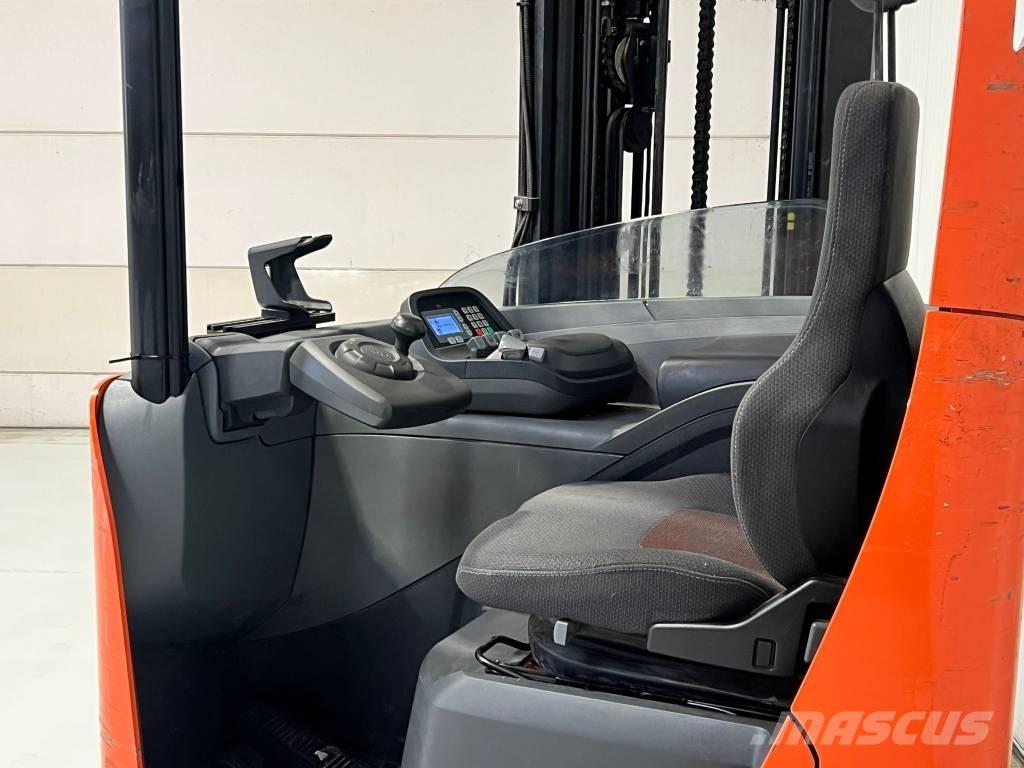 BT RRE160 Reach truck - depo içi istif araçları