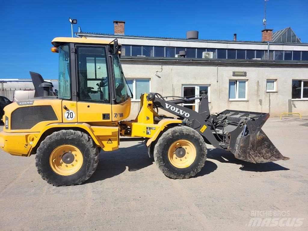 Volvo L 30 G Tekerlekli yükleyiciler