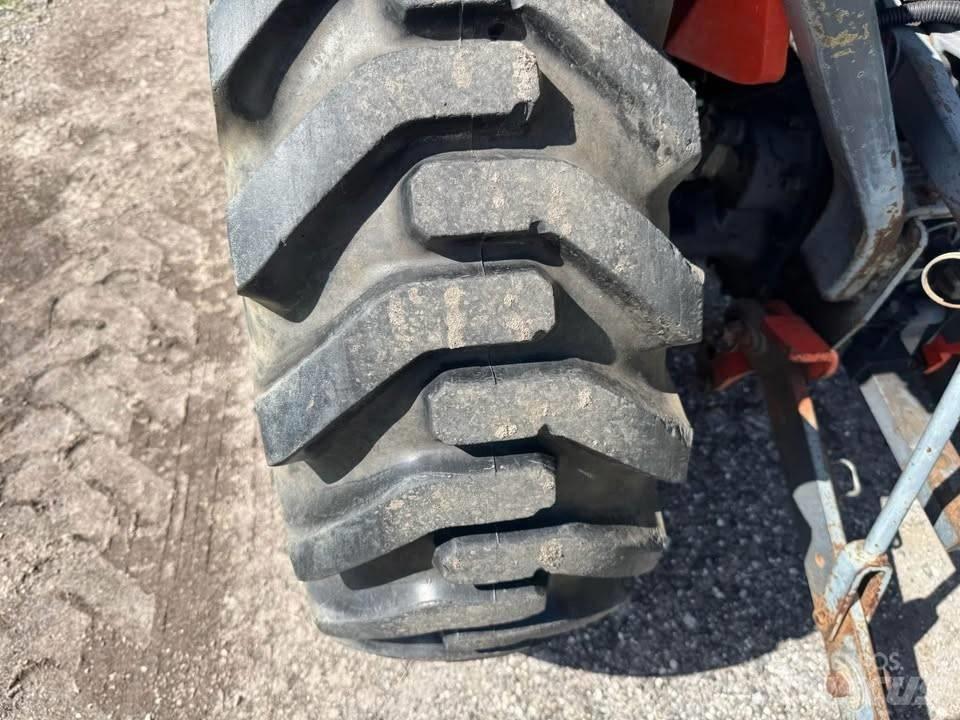 Kubota B 7800 HSD Traktörler