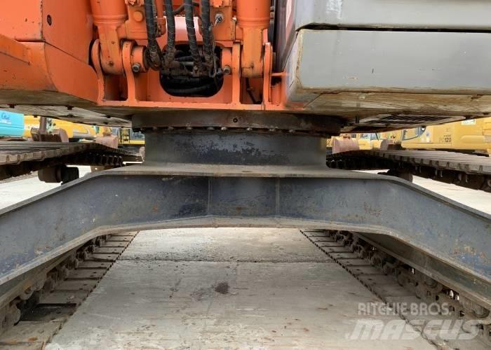 Hitachi ZX 125 Paletli ekskavatörler
