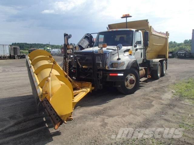 International 7400 Kar küreme biçaklari
