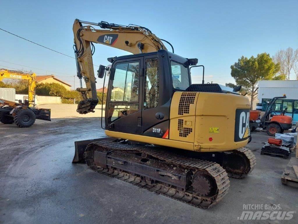 CAT 311 F Paletli ekskavatörler