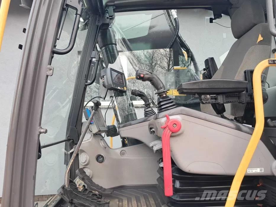 Volvo EC 220 DL Paletli ekskavatörler