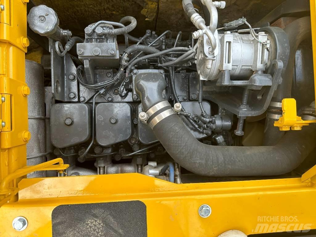 Komatsu PC 128 Paletli ekskavatörler