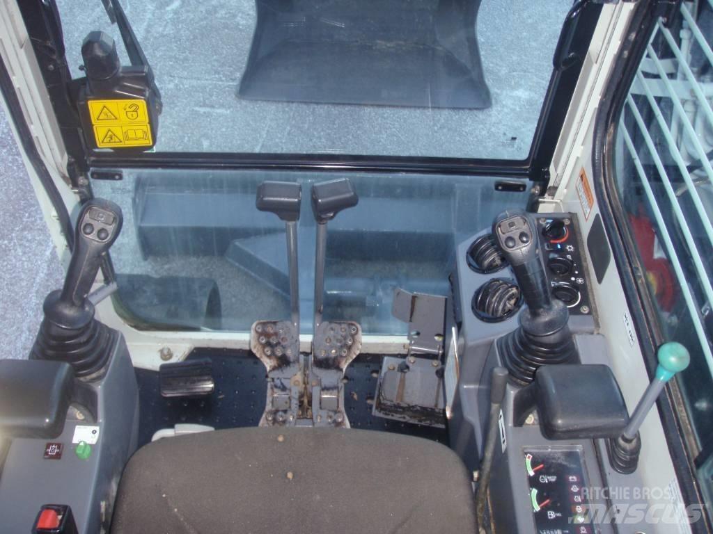Takeuchi TB153FR Mini ekskavatörler, 7 tona dek