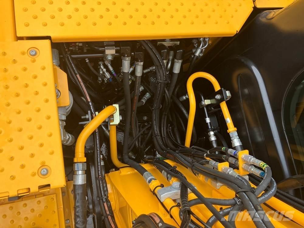 JCB JS145W Lastik tekerli ekskavatörler