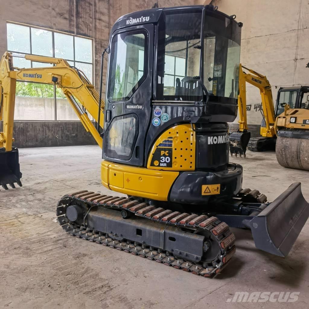 Komatsu PC30 Paletli ekskavatörler
