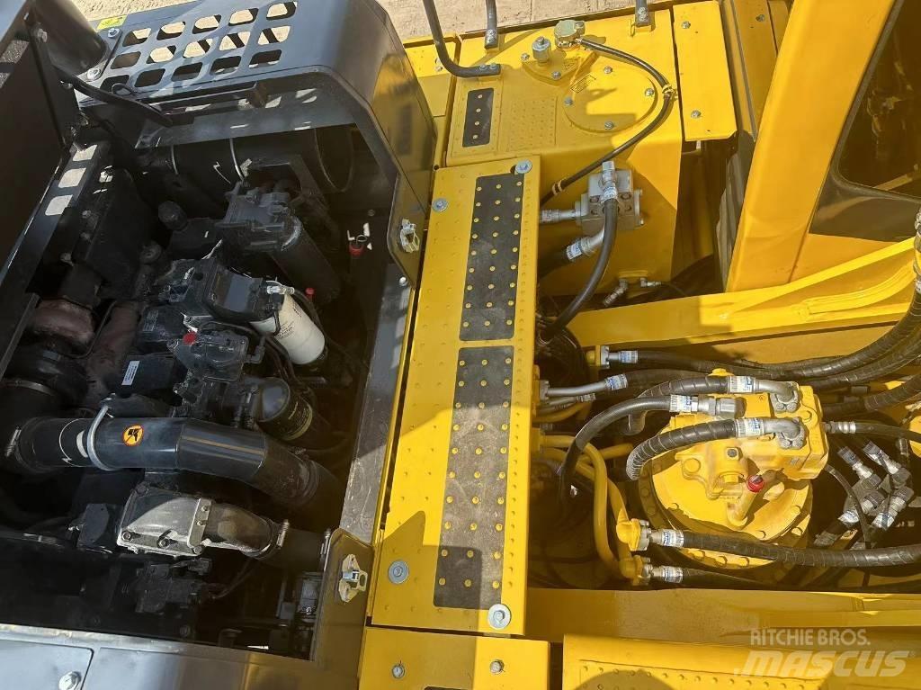 Komatsu PC 400-8 R Paletli ekskavatörler