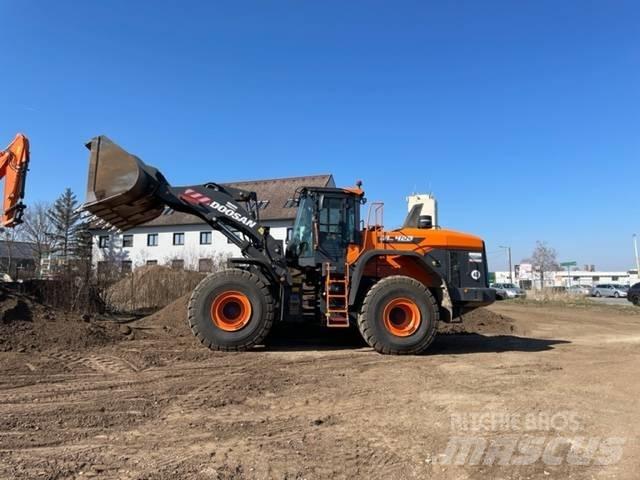 Doosan DL420 Tekerlekli yükleyiciler