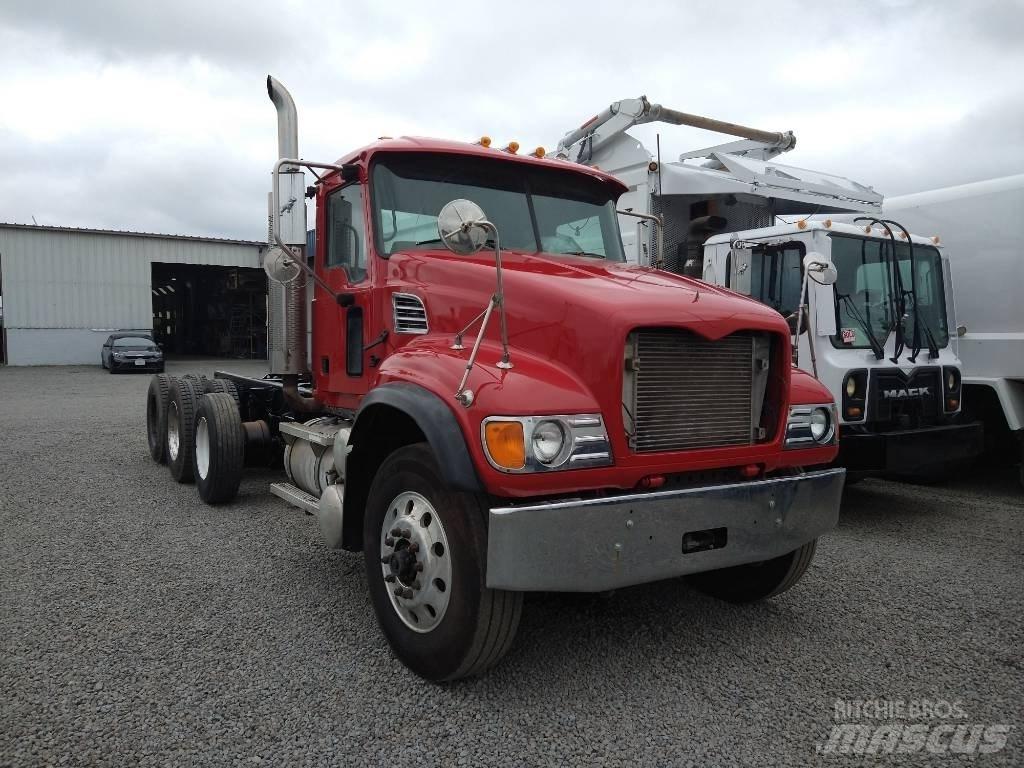 Mack Granite Saseler