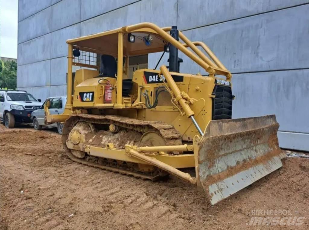 CAT D4SR Traktörler