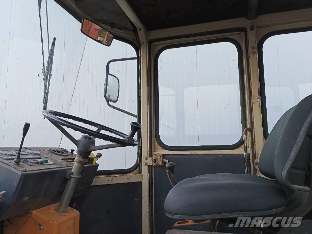 Schaeff SKB 902 Kazıcı yükleyiciler - beko loder